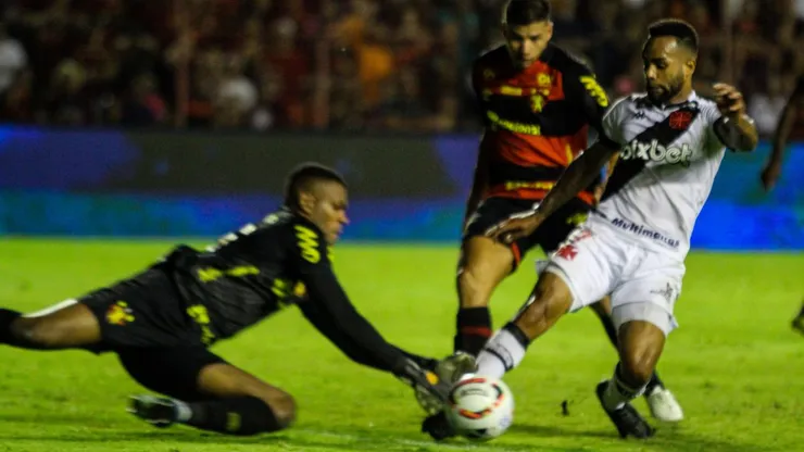 Foto: Paulo Sérgio Souza Xavier/AGIF - Alex Teixeira