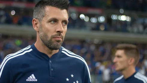 Foto: (Fernando Moreno/AGIF) – Paulo Pezzolano deve mexer na escalação do Cruzeiro para o jogo contra o Guarani