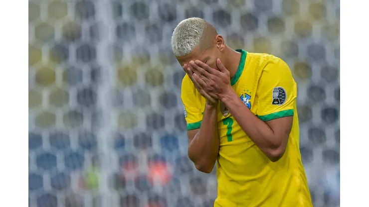 Foto: Thiago Ribeiro/AGIF - Richarlison teme ficar de fora da Copa