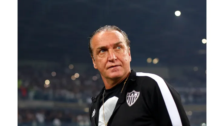 Photo by Ricardo Moreira/Getty Images - Cuca recebe notícia importante para confronto contra o Flamengo