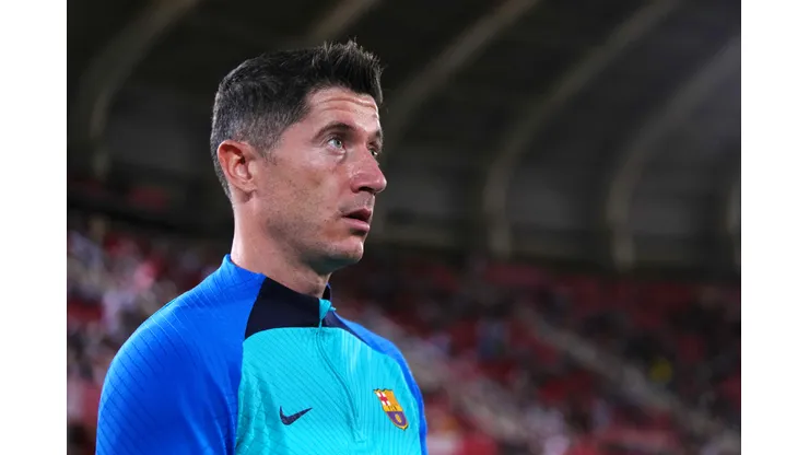 Alex Caparros/ Getty Images- Lewandowski, centroavante do Barcelona
