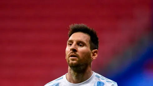 Foto: Mateus Bonomi/AGIF – Messi tem problema muscular e preocupa Argentina