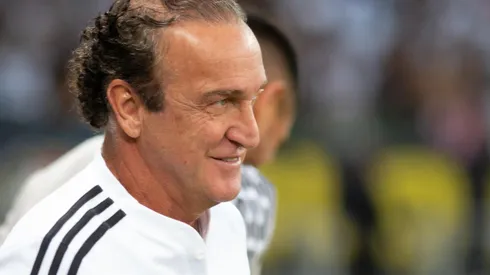 Foto: Fernando Moreno/AGIF – Cuca recebe boa notícia para reta final do Brasileirão