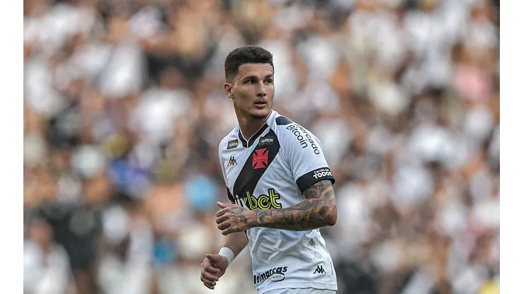 Foto: (Thiago Ribeiro/AGIF) - Danilo Boza deve continuar entre os titulares do Vasco