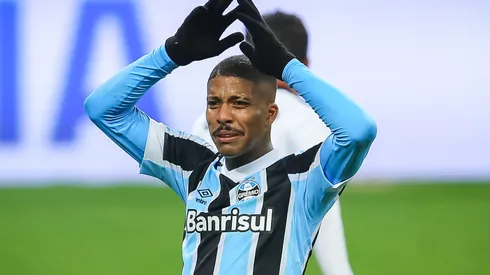Foto: Pedro H. Tesch/AGIF – Ex-camisa 10 teve seu futuro atualizado.