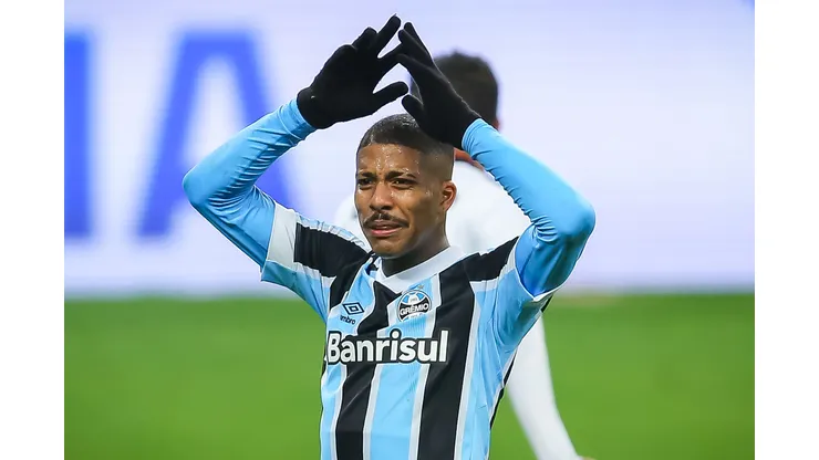 Foto: Pedro H. Tesch/AGIF - Ex-camisa 10 teve seu futuro atualizado.
