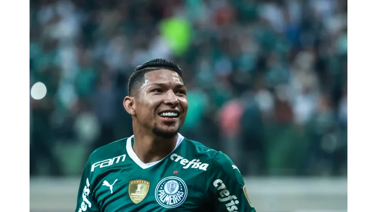 Foto: Marcello Zambrana/AGIF - Rony define futuro no Palmeiras