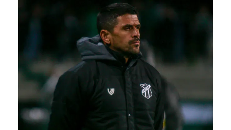 Gabriel Machado/AGIF- Lucho González, técnico do Ceará