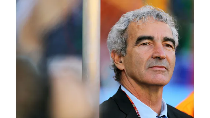 Clive Rose/ Getty Images- Raymond Domenech, ex-técnico da França