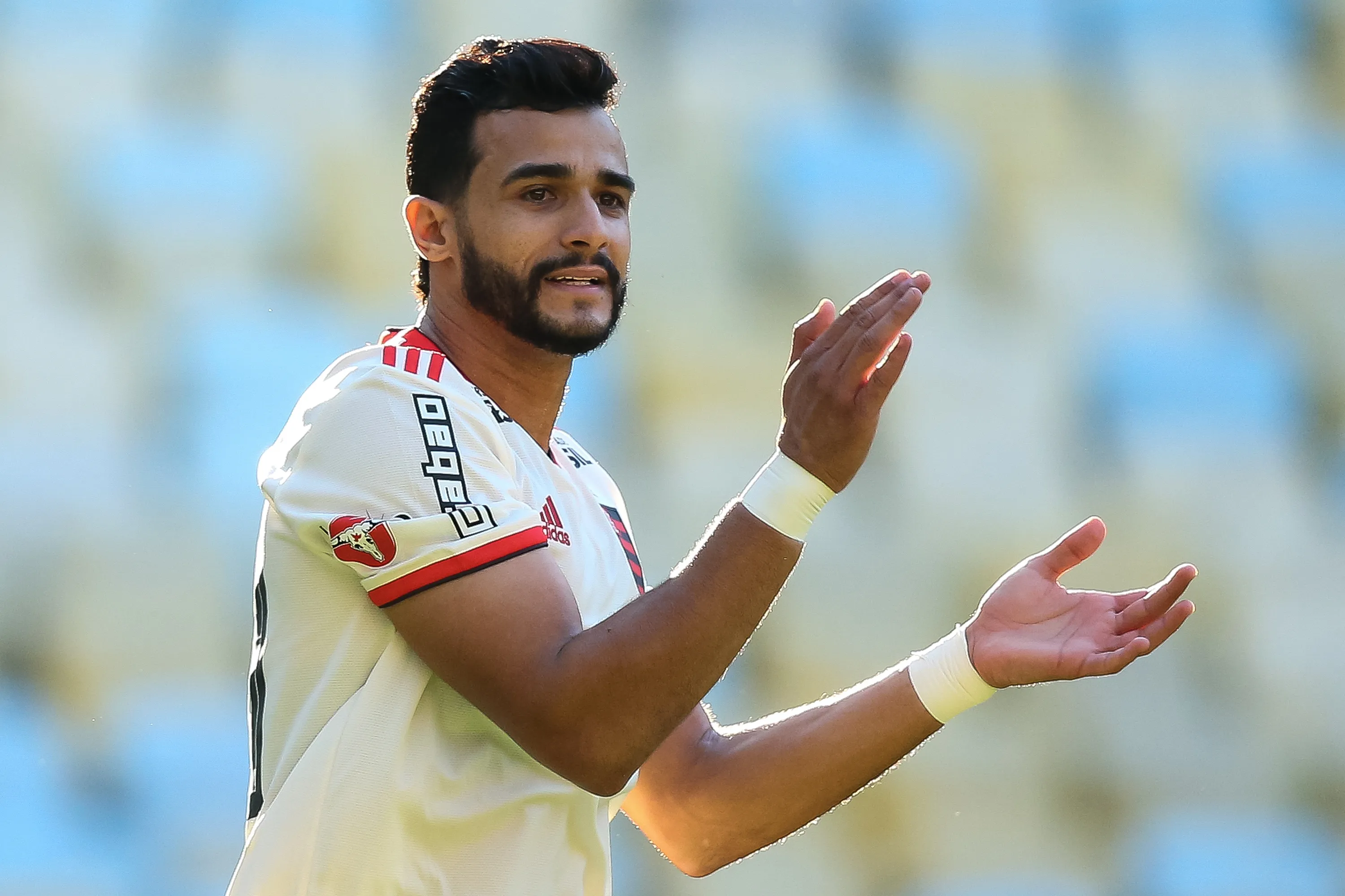 Henrique Dourado com a camisa do Flamengo – Foto: Buda Mendes/Getty Images