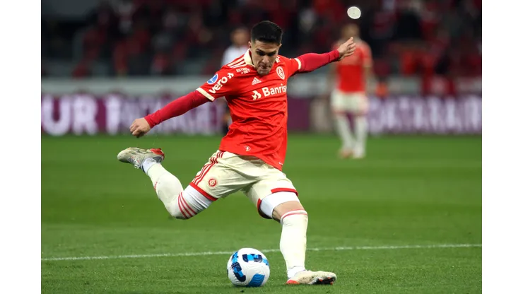 Fernando Alves/ Getty Images- fabrício Bustos, lateral-direito do Inter