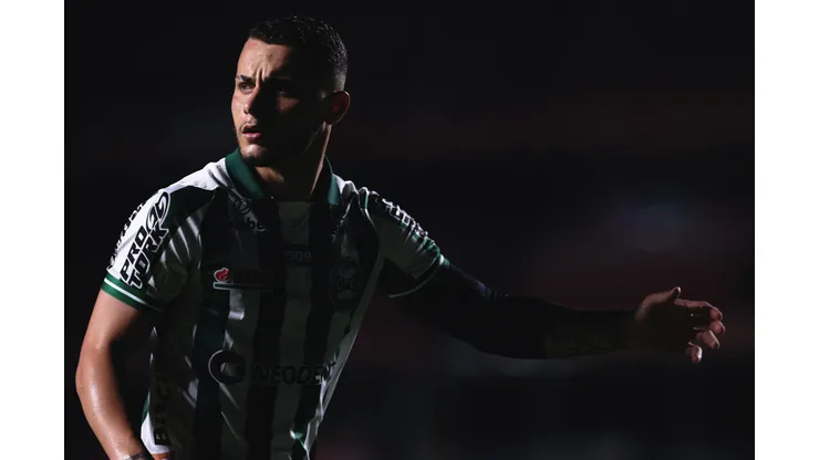 Foto: (Ettore Chiereguini/AGIF) - Bruno Gomes esteve emprestado ao Coritiba ao longo de 2022 pelo Internacional