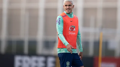Foto: (Lucas Figueiredo/CBF) – Pedro, do Flamengo, ficou toda a estreia da Seleção Brasileira na Copa do Mundo no banco de reservas