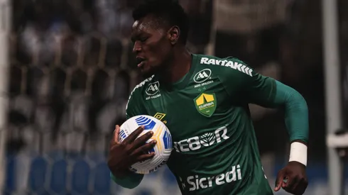 Foto: Ettore Chiereguini/AGIF – Santos tem interesse em destaque do Cuiabá para 2023