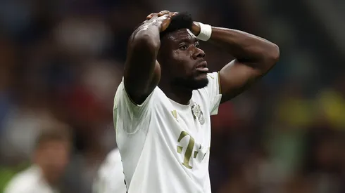 Photo by Francesco Scaccianoce/Getty Images – Davies vive drama no Canadá antes da estreia na Copa