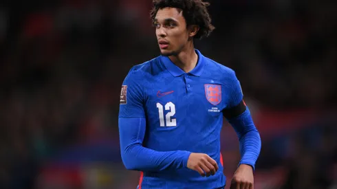 Foto: (Laurence Griffiths/Getty Images) – Alexander-Arnold foi uma das escolhas de Roberto Carlos para defender a Seleção Brasileira na Copa do Mundo no Catar