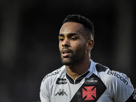 SAF rival quer arrancar Alex Teixeira do Vasco e torcida se rebela