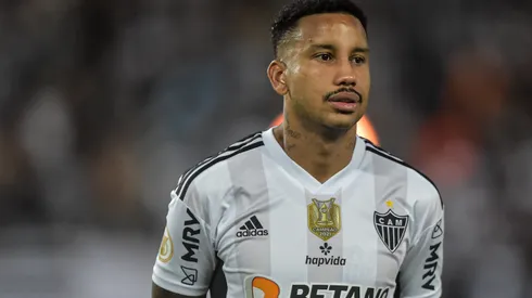 Foto: (Thiago Ribeiro/AGIF) – Jair atraiu o interesse do mercado ao terminar 2022 em baixa no Atlético