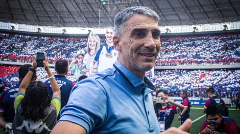 Foto: (Lucas Emanuel/AGIF) – Juan Pablo Vojvoda deve responder a proposta do Fortaleza nas próximas semanas