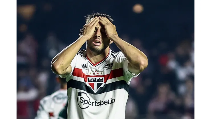 Foto: Marcello Zambrana/AGIF - Calleri vira preocupação na torcida do São Paulo