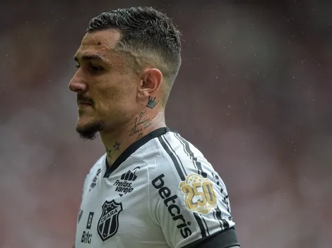 “R$ 350 mil/mês”; SPFC esquece Vina e negocia chegada de outro atacante