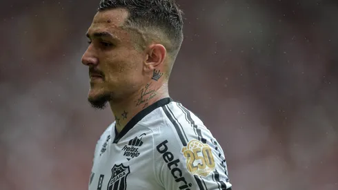 RJ – Rio de Janeiro – 04/09/2022 – BRASILEIRO A 2022, FLAMENGO X CEARA – Vina jogador do Ceara durante partida contra o Flamengo no estadio Maracana pelo campeonato Brasileiro A 2022. Foto: Thiago Ribeiro/AGIF