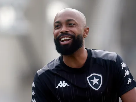 Chay se 'assusta' com qualidade elevada e rasga elogios para titular do Fogão