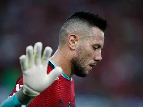 Ex-jogador 'joga bastidores no ventilador' e crava destino de Diego Alves