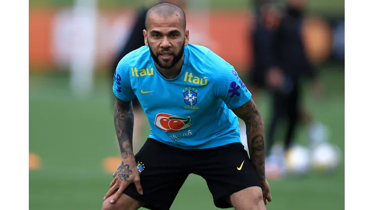 Buda Mendes/ Getty Images- Daniel Alves, lateral do Pumas
