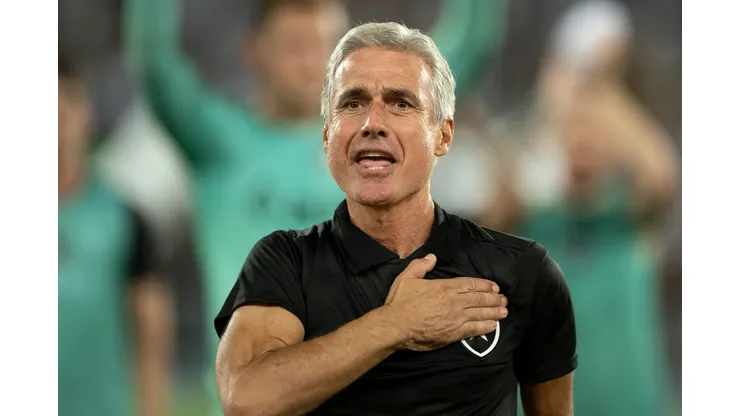 Foto: Jorge Rodrigues/AGIF - Castro faz apelo ao Botafogo nos bastidores