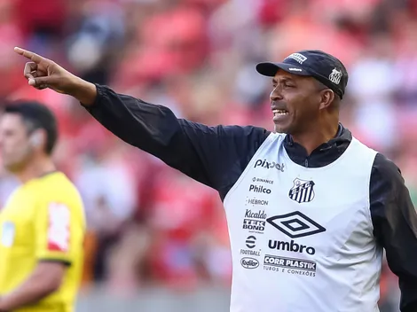 "Se dedica..."; Orlando Ribeiro 'solta o verbo' e sai em defesa de atacante do Santos