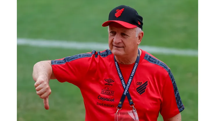 Photo by Buda Mendes/Getty Images - Defensor vira baixa no Athletico Paranaense para 2023