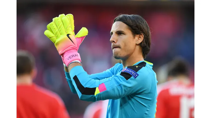 (Photo by Shaun Botterill/Getty Images)- Yann Sommer