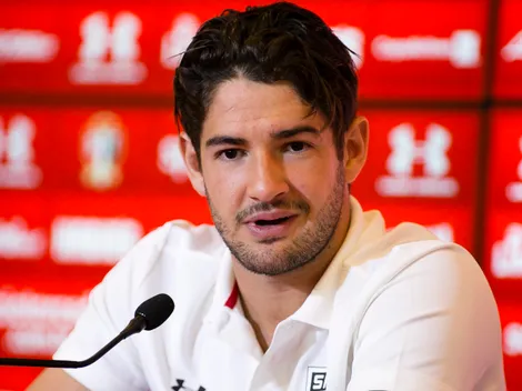  Torcida do Santos fica 'malucona' e manda o papo sobre possível chegada de Pato 