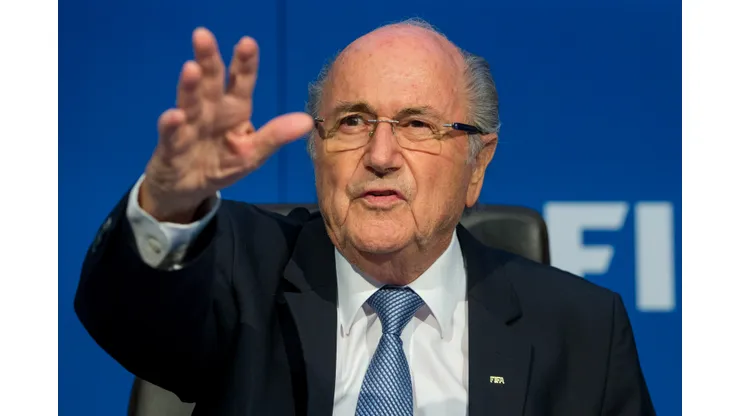Photo by Philipp Schmidli/Getty Images - Joseph Blatter dispara contra Copa no Catar