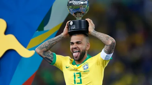 Photo by Lucas Uebel/Getty Images – Daniel Alves estará presente na Copa do Mundo
