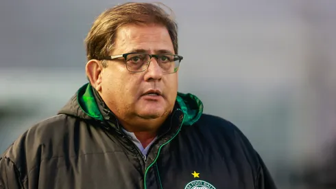 Foto: ( Luiz Erbes/AGIF) – Guto Ferreira está muito próximo de salvar o Coritiba da Série B