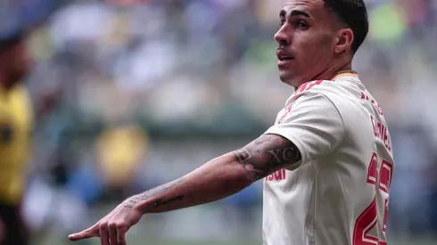 Foto: (Ettore Chiereguini/AGIF) – Gabriel só deve voltar a jogar no Internacional no meio da próxima temporada