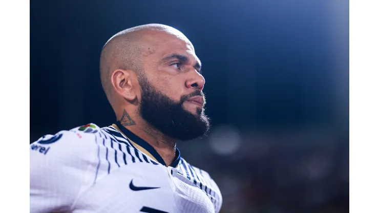 Photo by Hector Vivas/Getty Images - Daniel Alves exalta craque da Seleção Brasileira