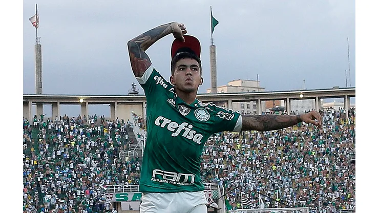 Foto: (Daniel Vorley/AGIF) - Dudu brincou com o 'chapéu' que o Palmeiras aplicou no rival Corinthians em sua contratação
