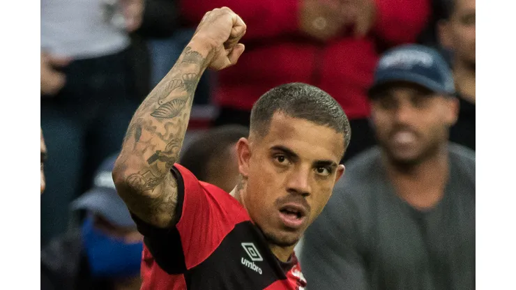 Foto: Robson Mafra/AGIF - Athletico-PR faz exigência para liberar Terans