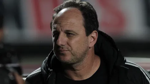 Foto: Rubens Chiri / saopaulofc.net – Ceni manda a real sobre meio-campista do São Paulo