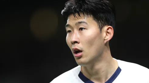 Photo by Naomi Baker/Getty Images – Son sofre lesão no rosto em jogo do Tottenham