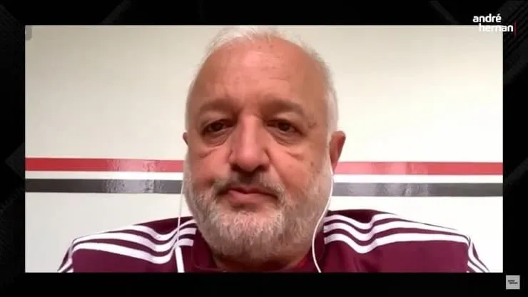 Foto: (Reprodução/André Hernan/YouTube) - Carlos Belmonte comunicou à torcida tricolor os planos do São Paulo para 2023