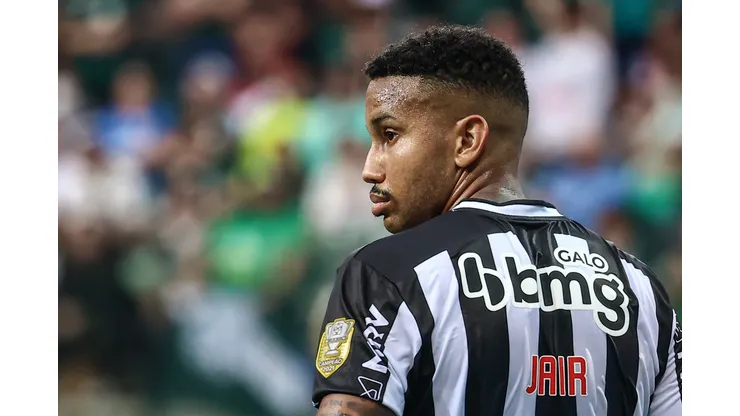 Foto: (Marcello Zambrana/AGIF) - Jair, do Atlético-MG, foi sondado pelo Vasco