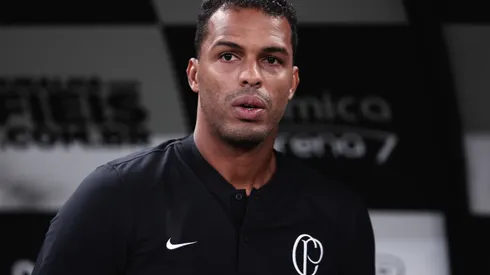 Foto: Ettore Chiereguini/AGIF - Fernando Lazaro pode ter mais um reforço para 2023