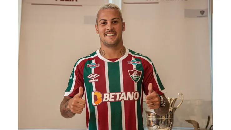 Foto: (Marcelo Gonçalves/Fluminense F.C.) - Guga deixou o Atlético para assinar com o Fluminense