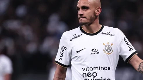 Foto: Ettore Chiereguini/AGIF - Fabio Santos tem novo concorrente na lateral