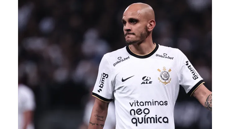 Foto: Ettore Chiereguini/AGIF - Fabio Santos tem novo concorrente na lateral