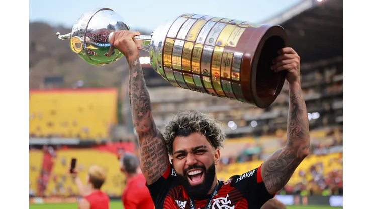 Foto: (Hector Vivas/Getty Images) - Ídolo do Flamengo, Gabigol não agrada a todos